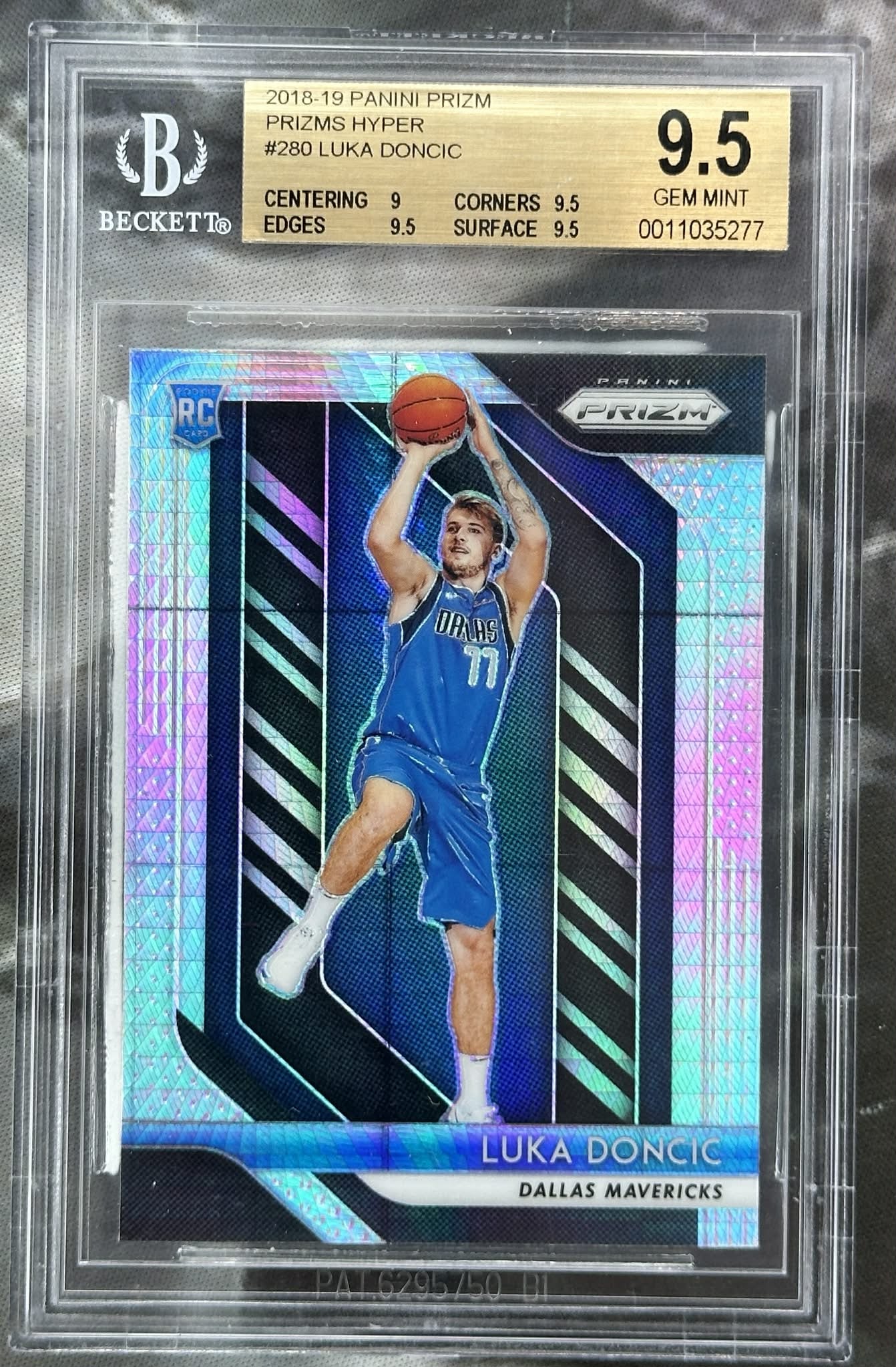 2018-19 Panini Prizm Hyper Prizm Luka Dončić #280 rookie year BGS 9.5 True Gem Gem Mint graded basketball card