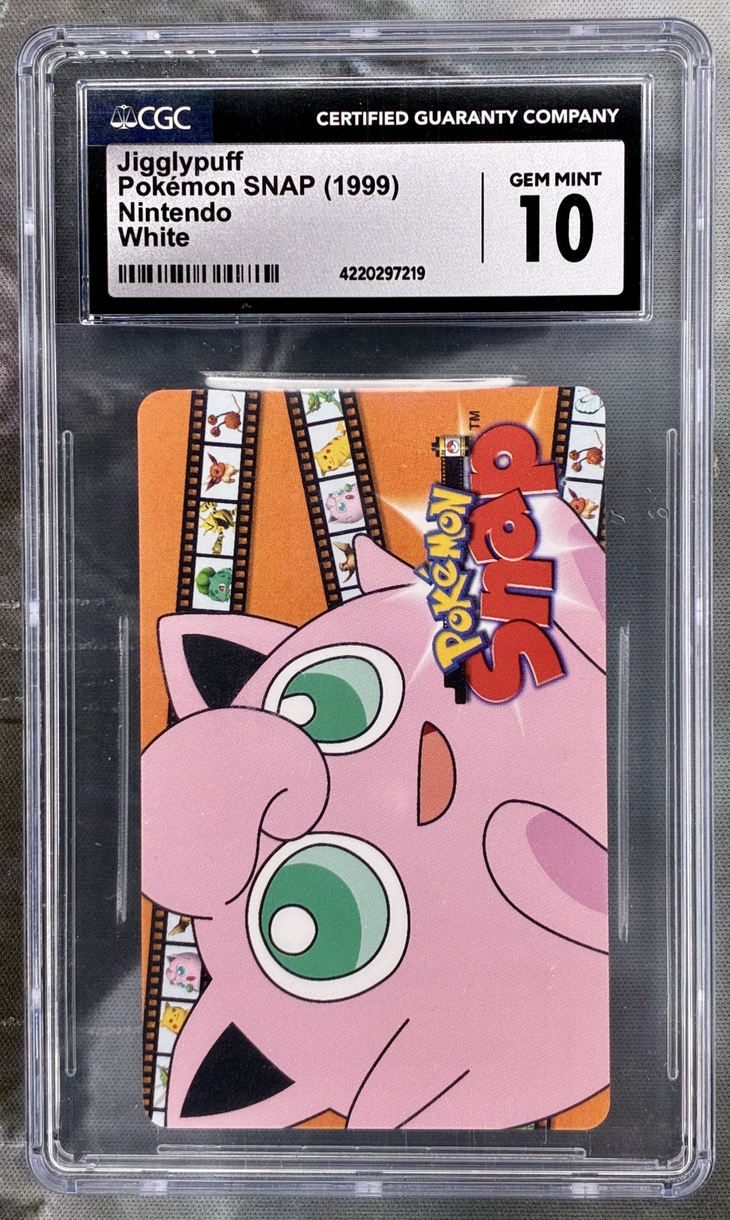 1999 Pokémon Snap Jigglypuff Off White CGC 10 Gem Mint slab