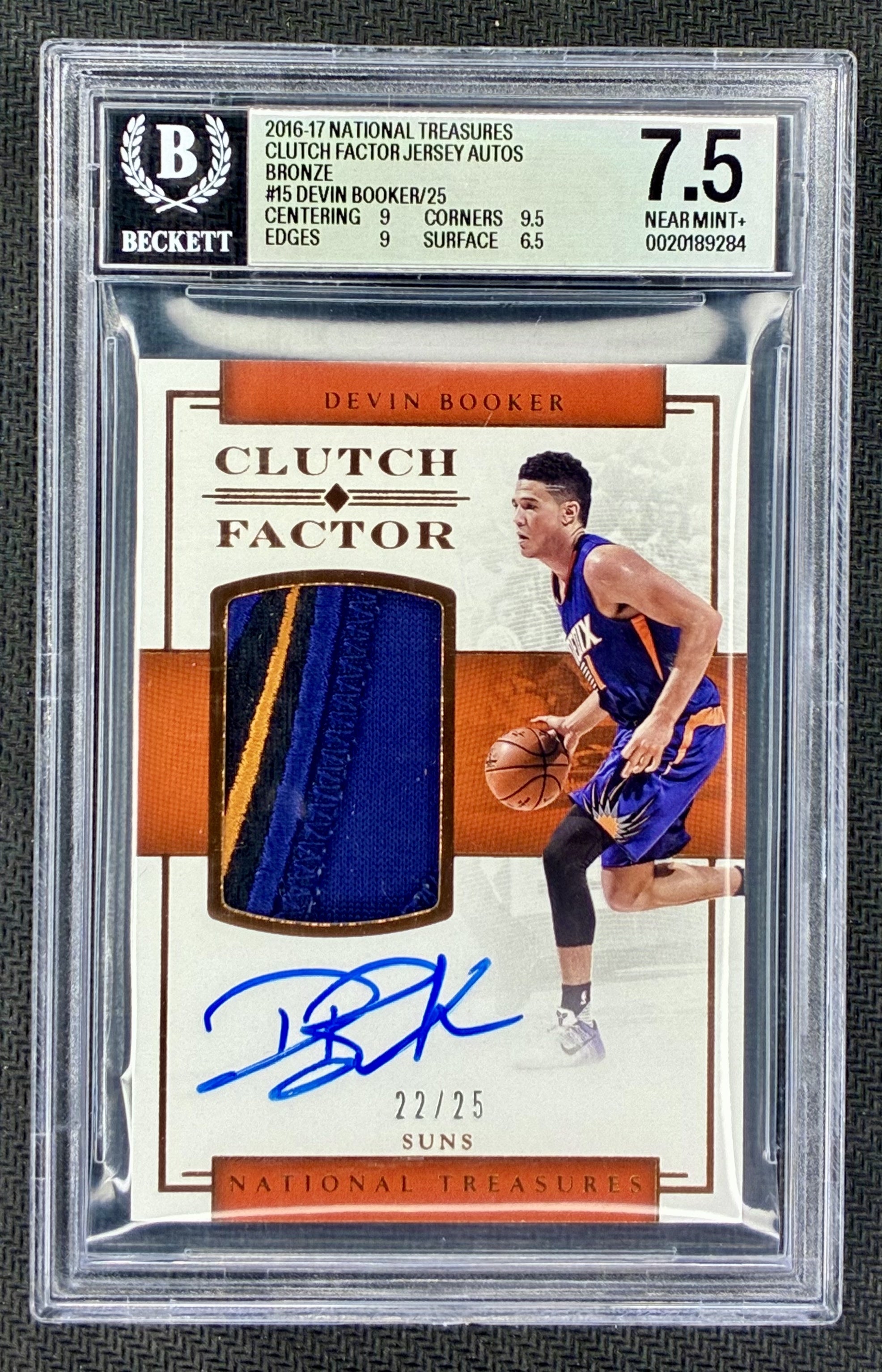 Devin Booker 2016-17 National Treasures Clutch Factor /25 BGS 7.5
