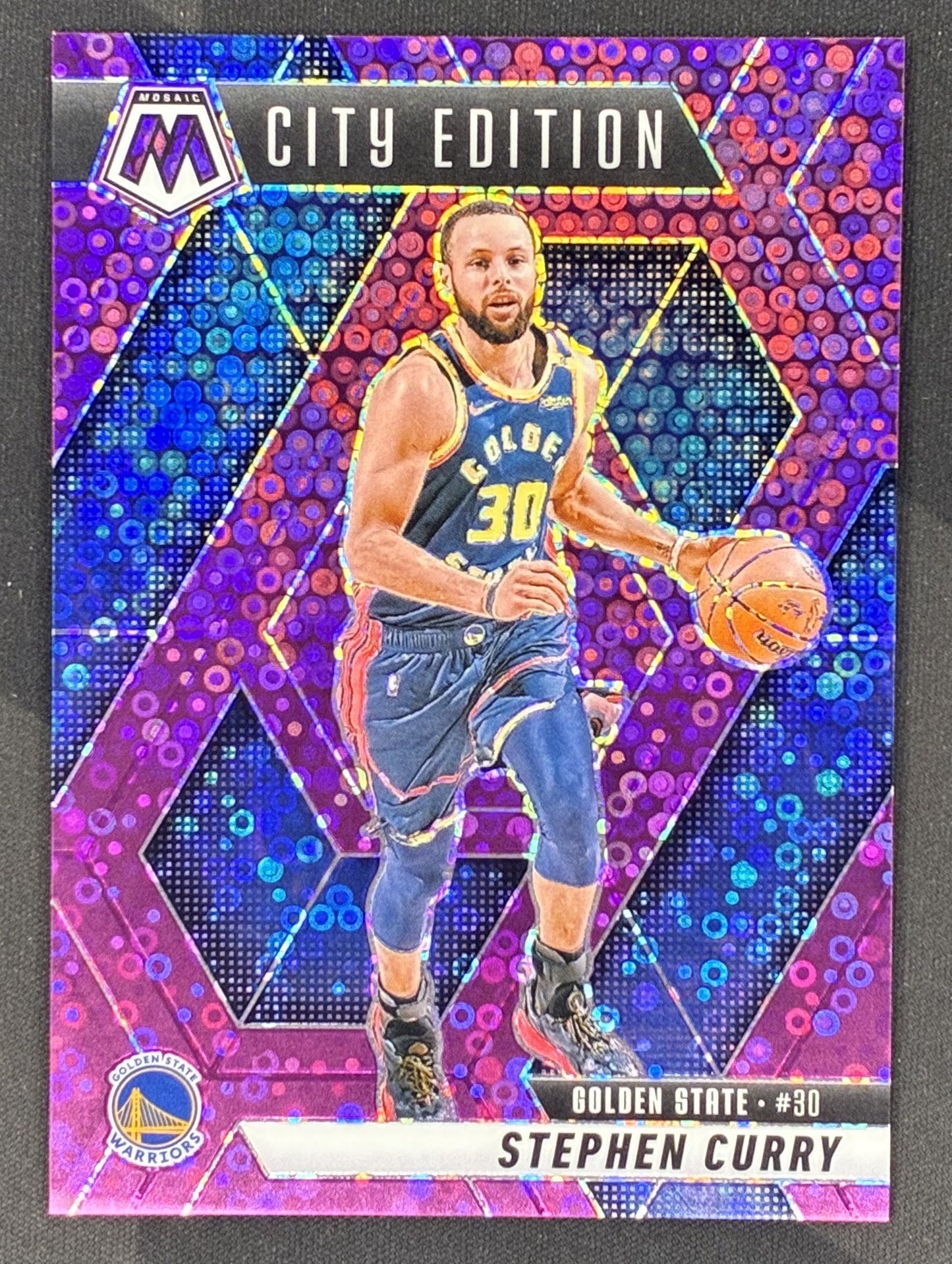 2024-25 Panini Mosaic Stephen Curry City Edition #272 Fast Break Purple Disco basketball card numbered to 50.
