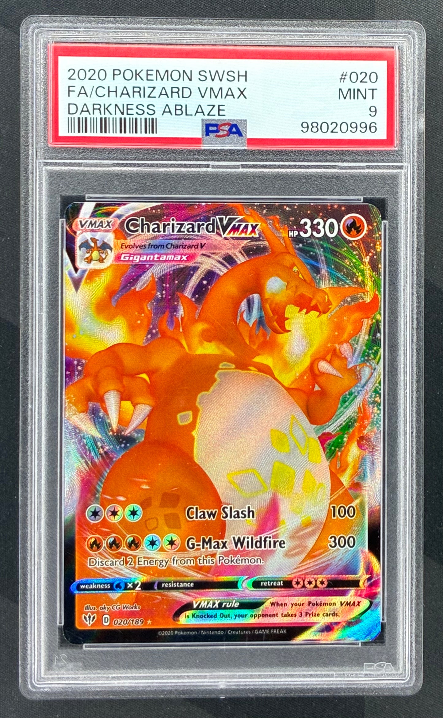 Pokémon Charizard VMAX – 020/189 – Darkness Ablaze Full Art (PSA 9)