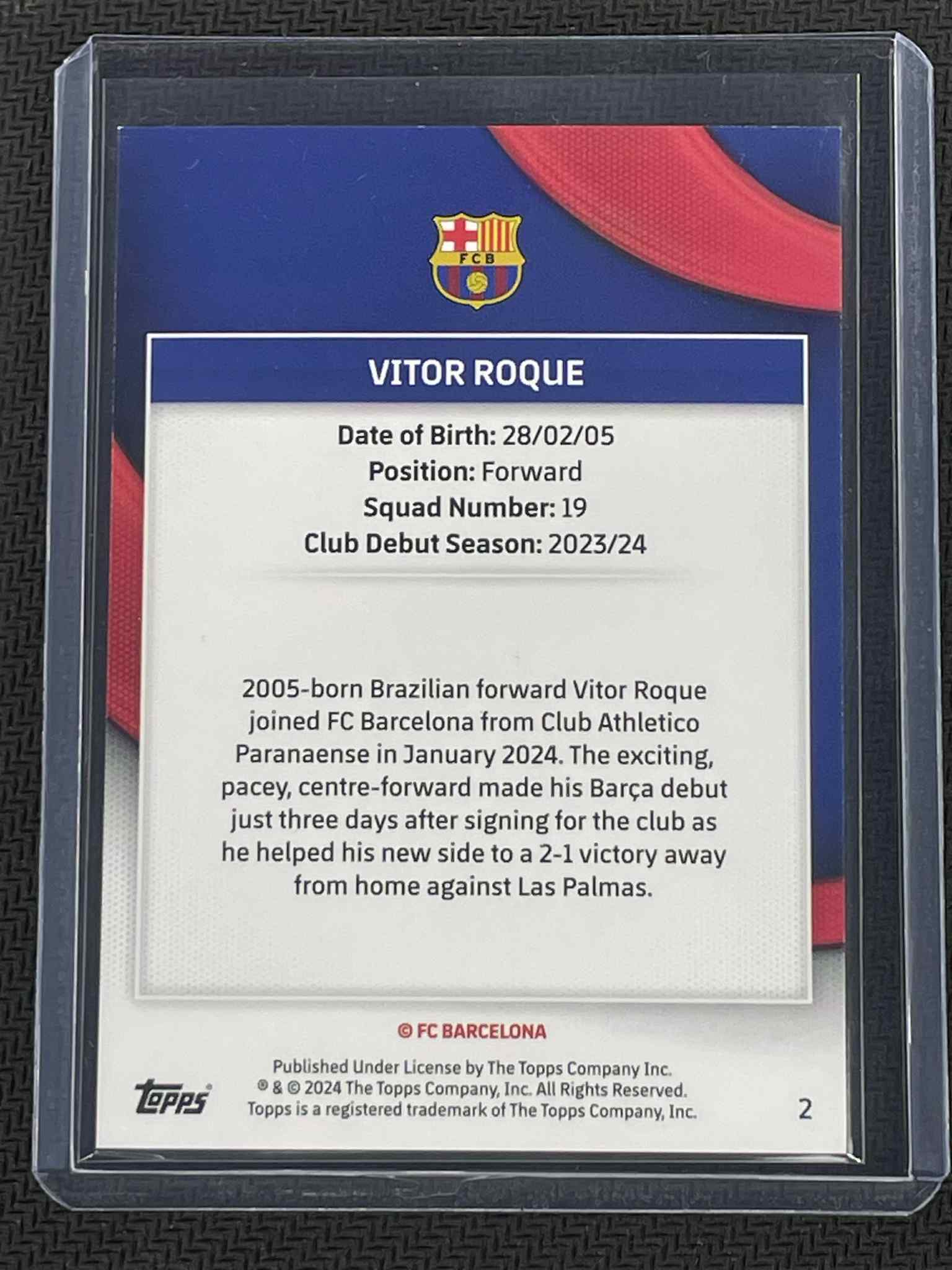 Futbol club card featuring Vitor Roque with Barcelona logo