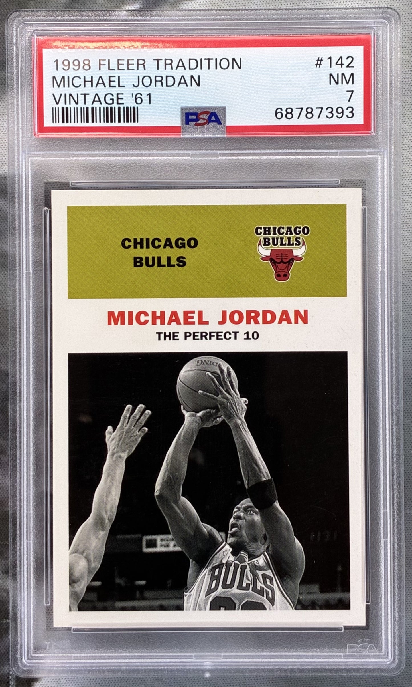 1998 Fleer Tradition Vintage ’61 #142 Michael Jordan PSA 7