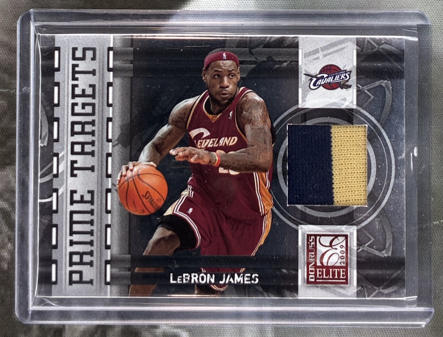 2009-10 Donruss Elite Prime Targets LeBron James /23 2 color jersey