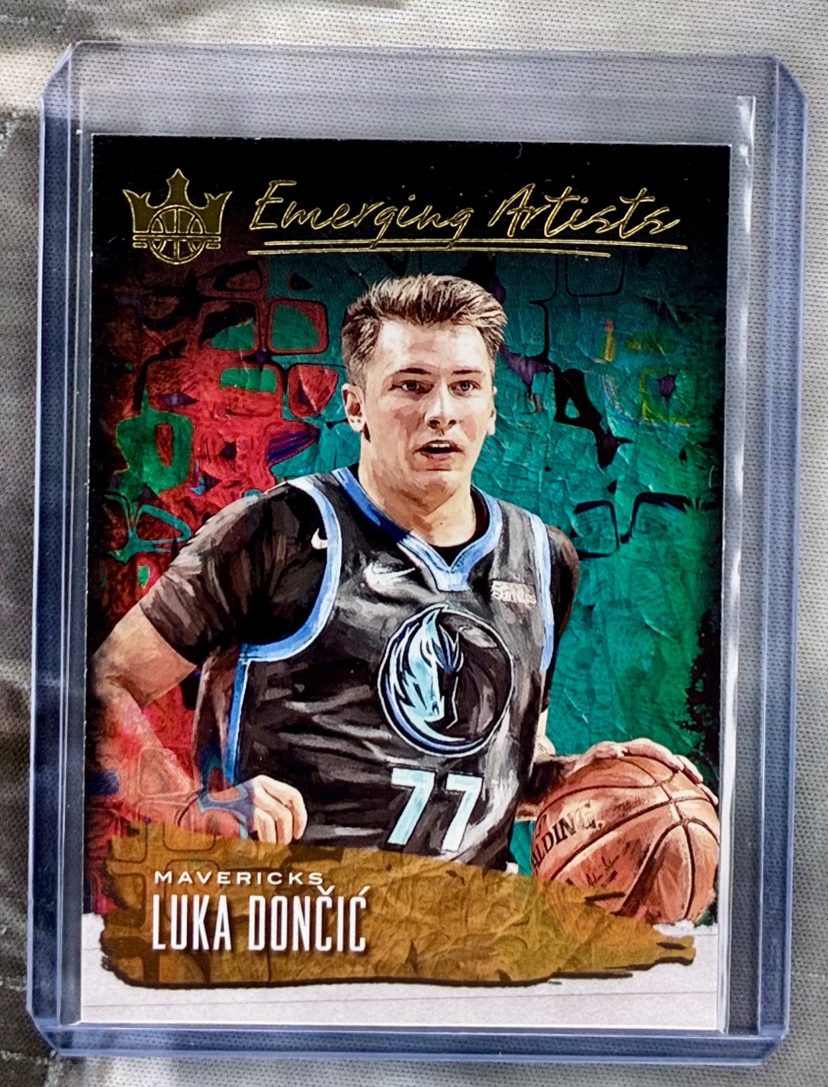 Luka Doncic rookie 2018 Court Kings Emerging Artists RC Mavericks