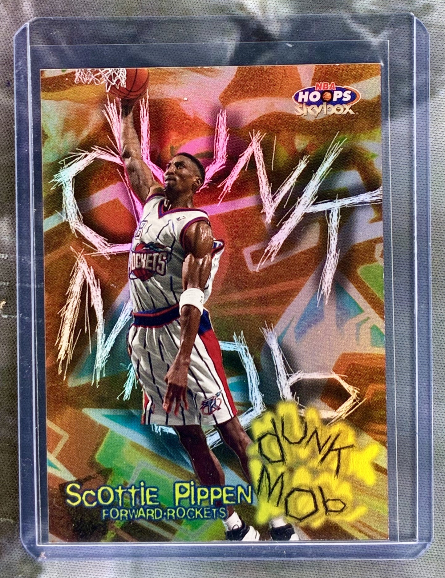 Scottie Pippen 1999 NBA Hoops Dunk Mob 6 Rockets card