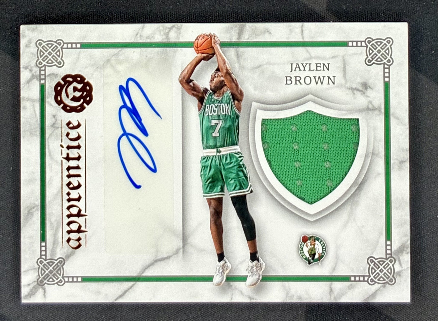 Jaylen Brown 2016 Excalibur Apprentice Shield rookie patch auto NBA card