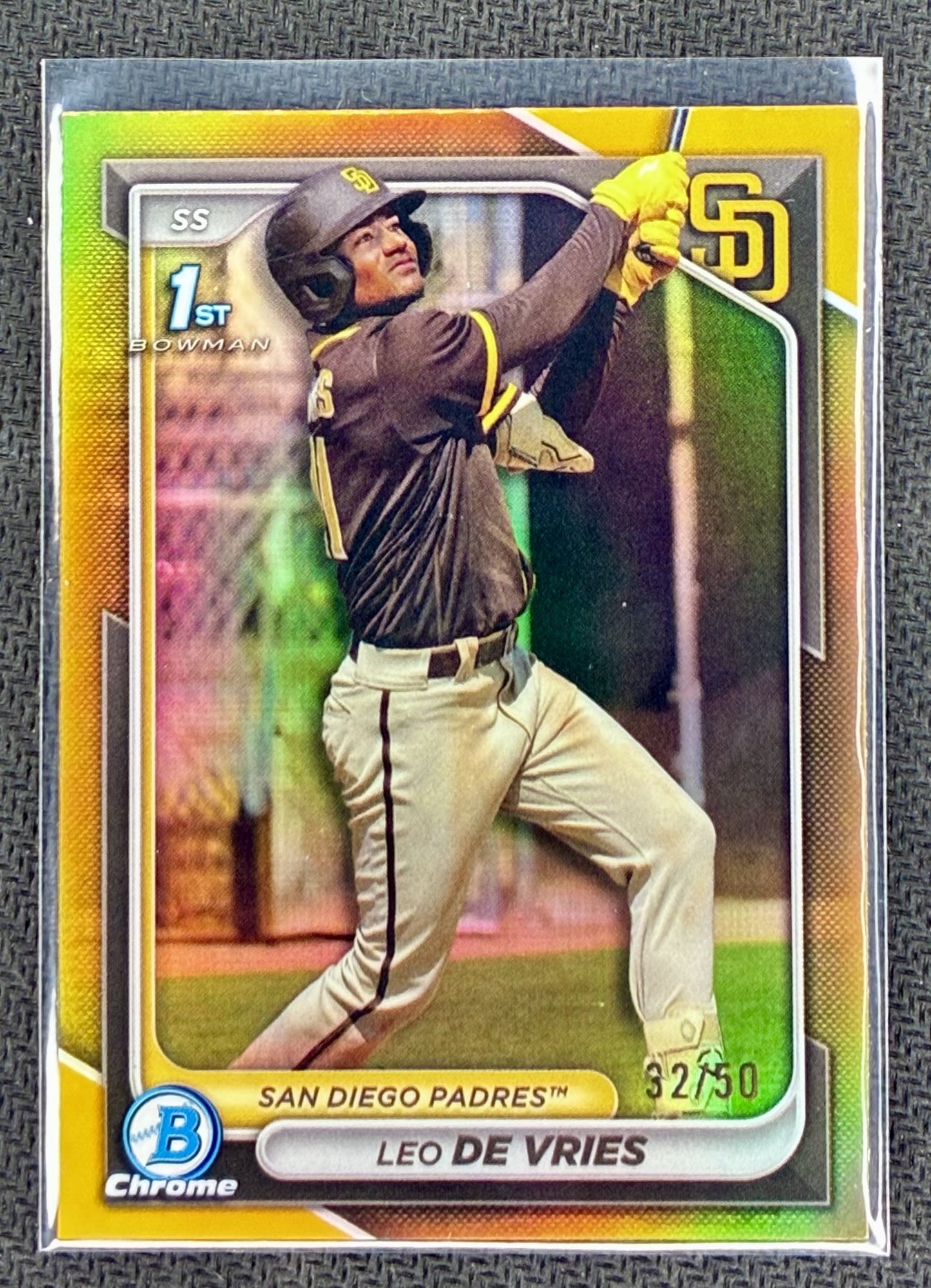 Leo De Vries 2024 Bowman Chrome 1st Prospects True Gold Refractor /50 Baseball Card