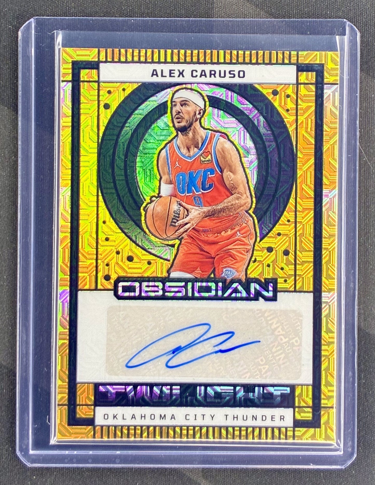 2024-25 Panini Obsidian Alex Caruso Twilight Electric Etch Gold Auto /10 NBA basketball trading card