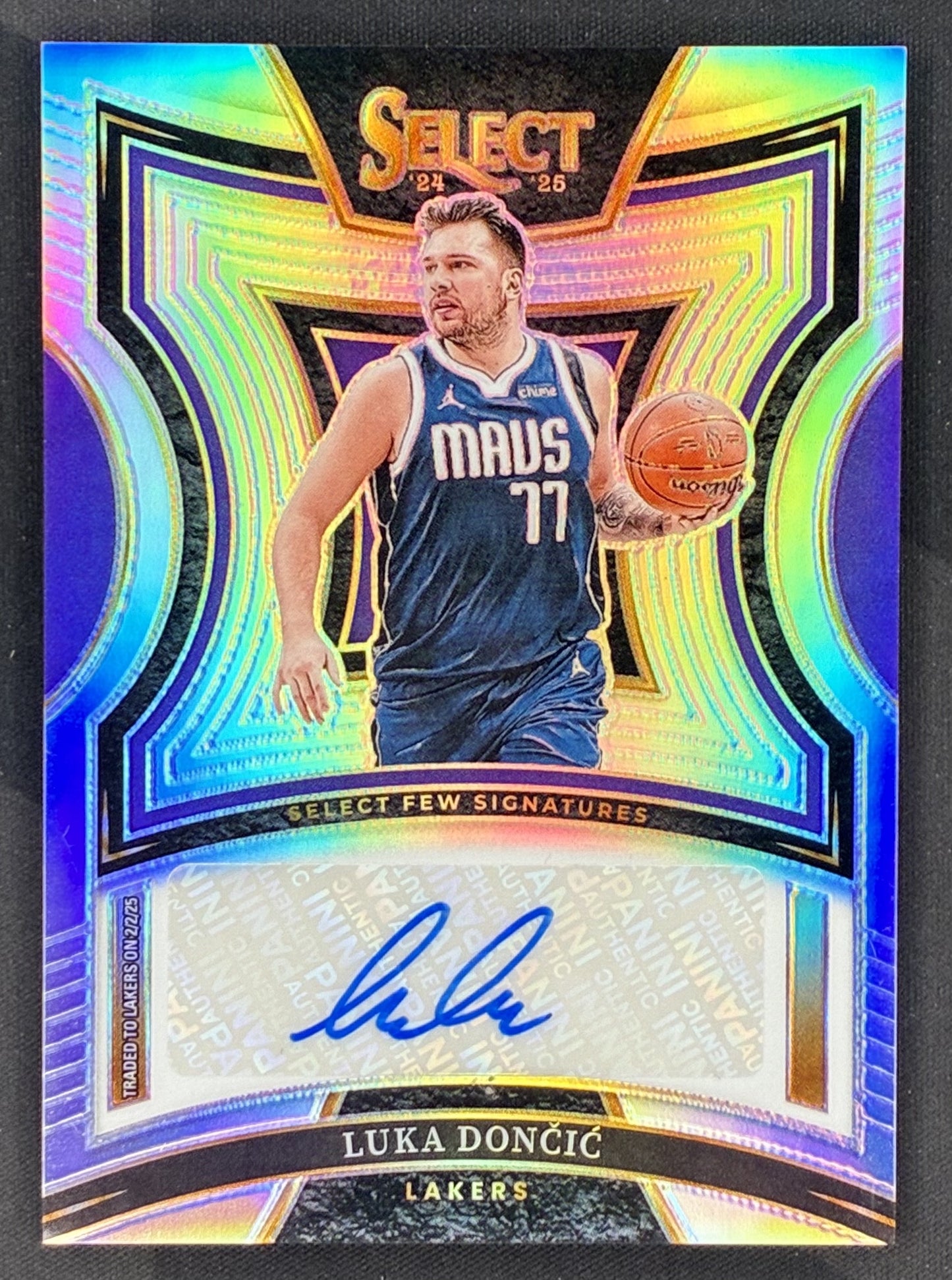 2024-25 Panini Select Luka Dončić Select Few Signatures autograph card SF-LUK numbered to 30.