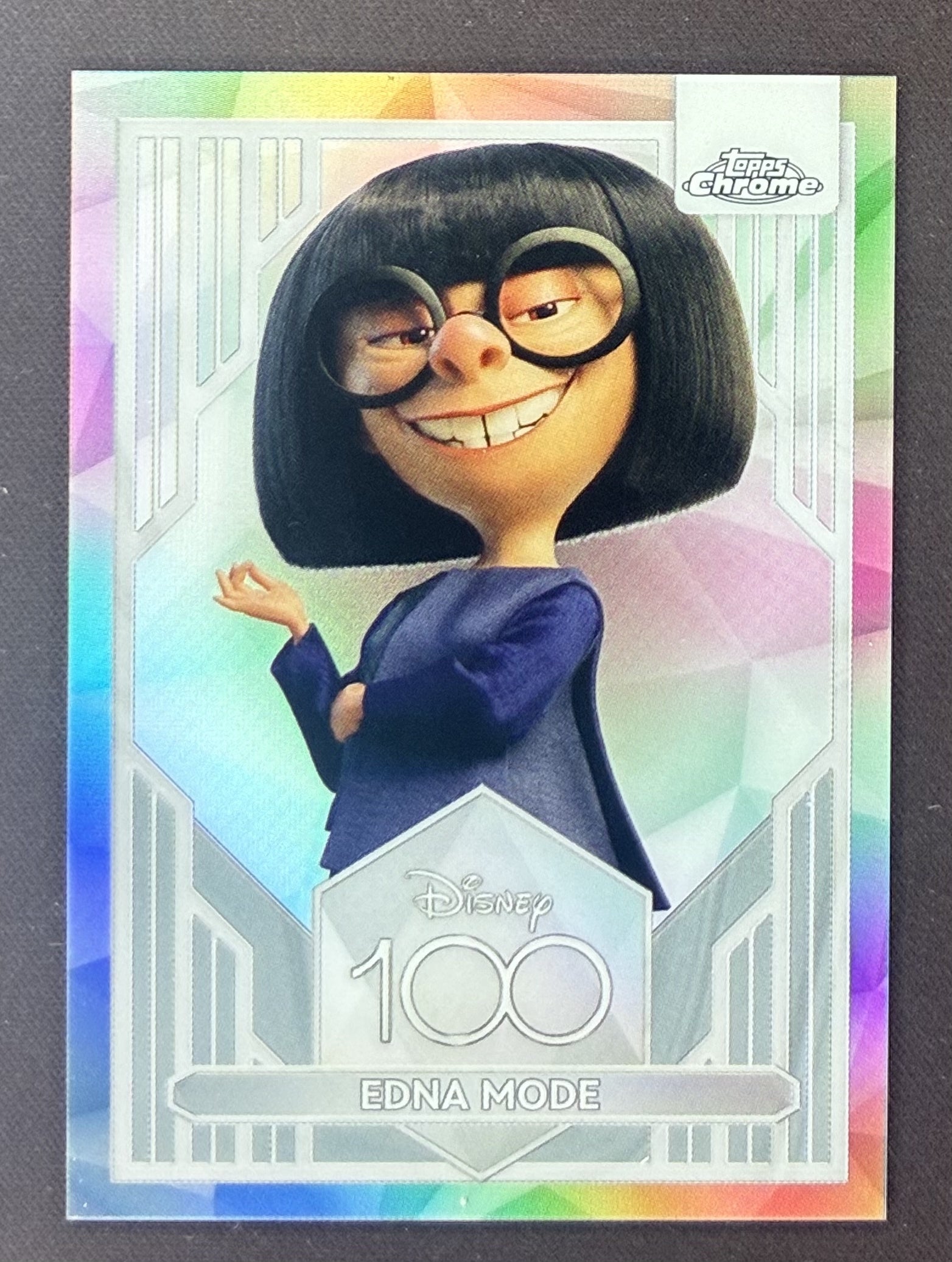 2023 Topps Chrome Disney 100 Edna Mode #80 Refractor Near Mint.