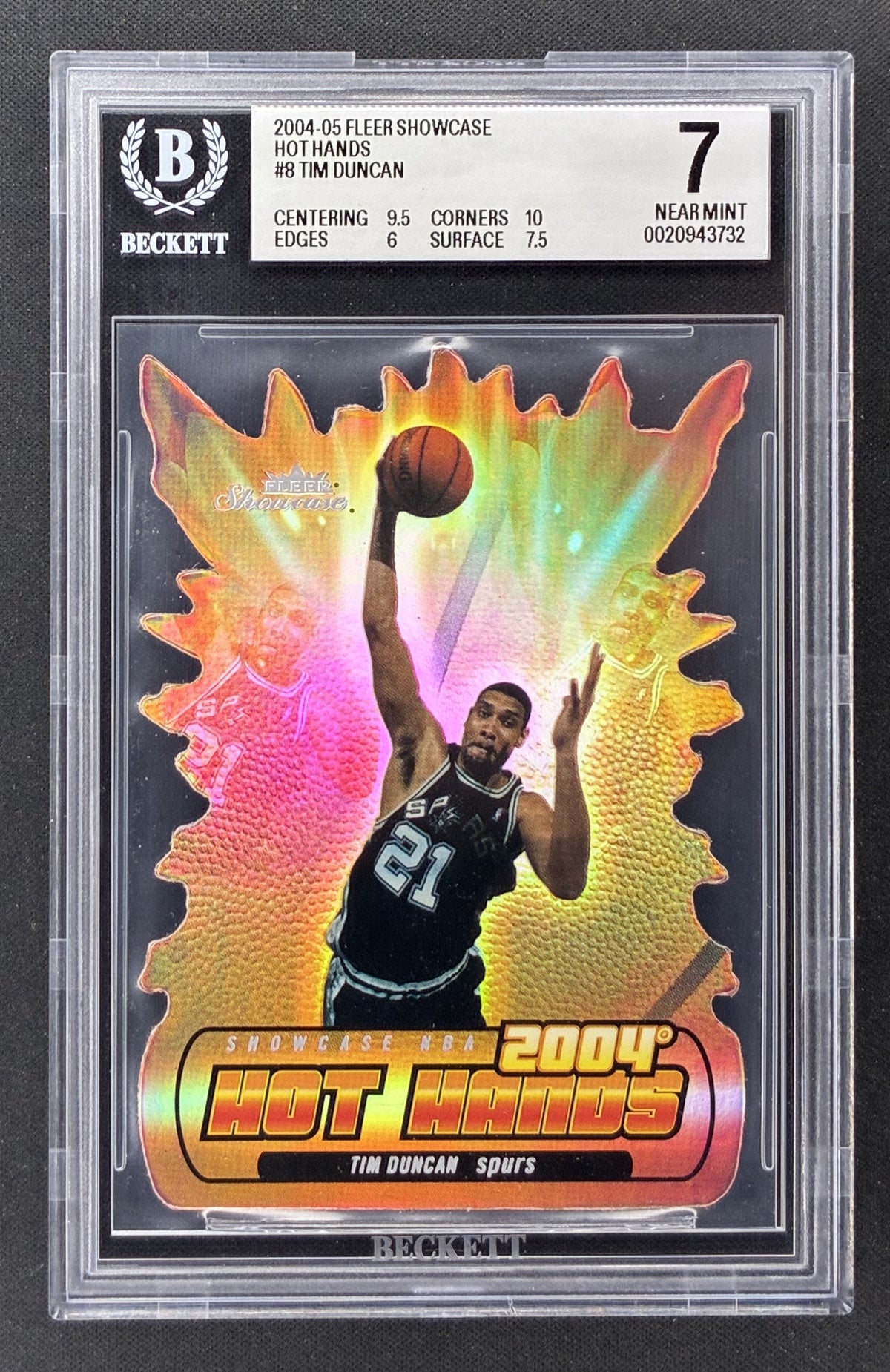 2004-05 Fleer Showcase Hot Hands Tim Duncan 8 San Antonio Spurs BGS 7 Near Mint graded basketball card.