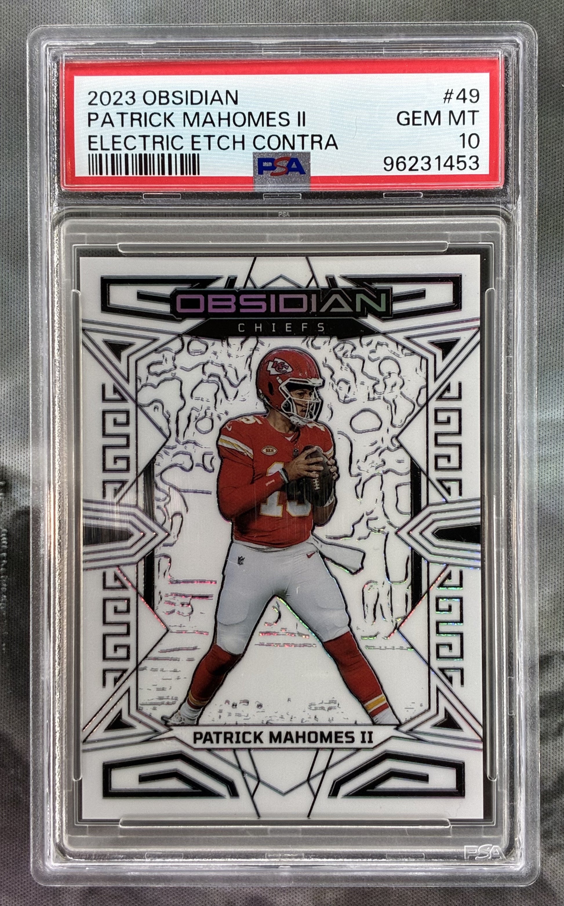 2023 Panini Obsidian Patrick Mahomes Electric Etch White Contra PSA 10