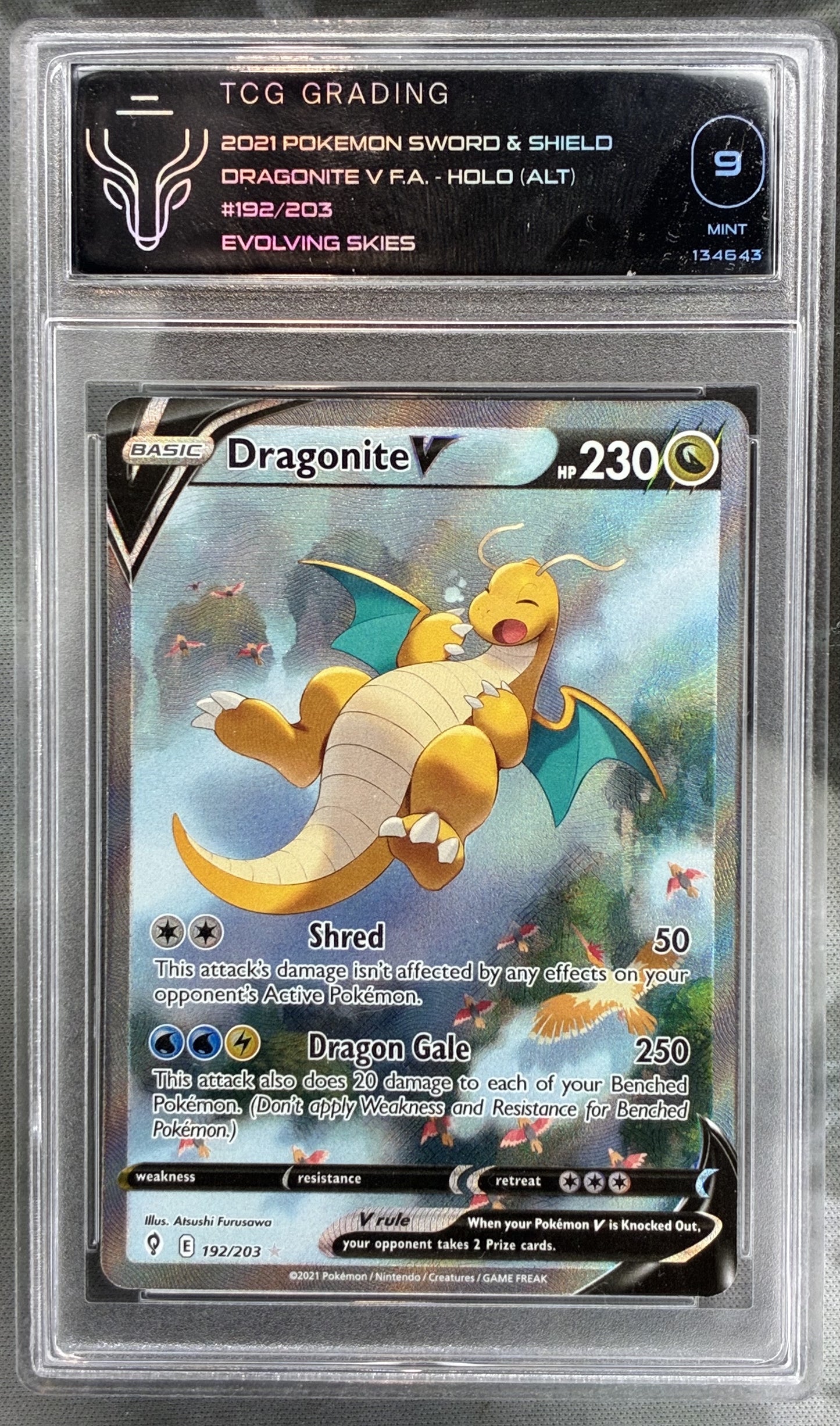 Pokémon Dragonite V 192/203 Evolving Skies Ultra Rare Card Graded 9
