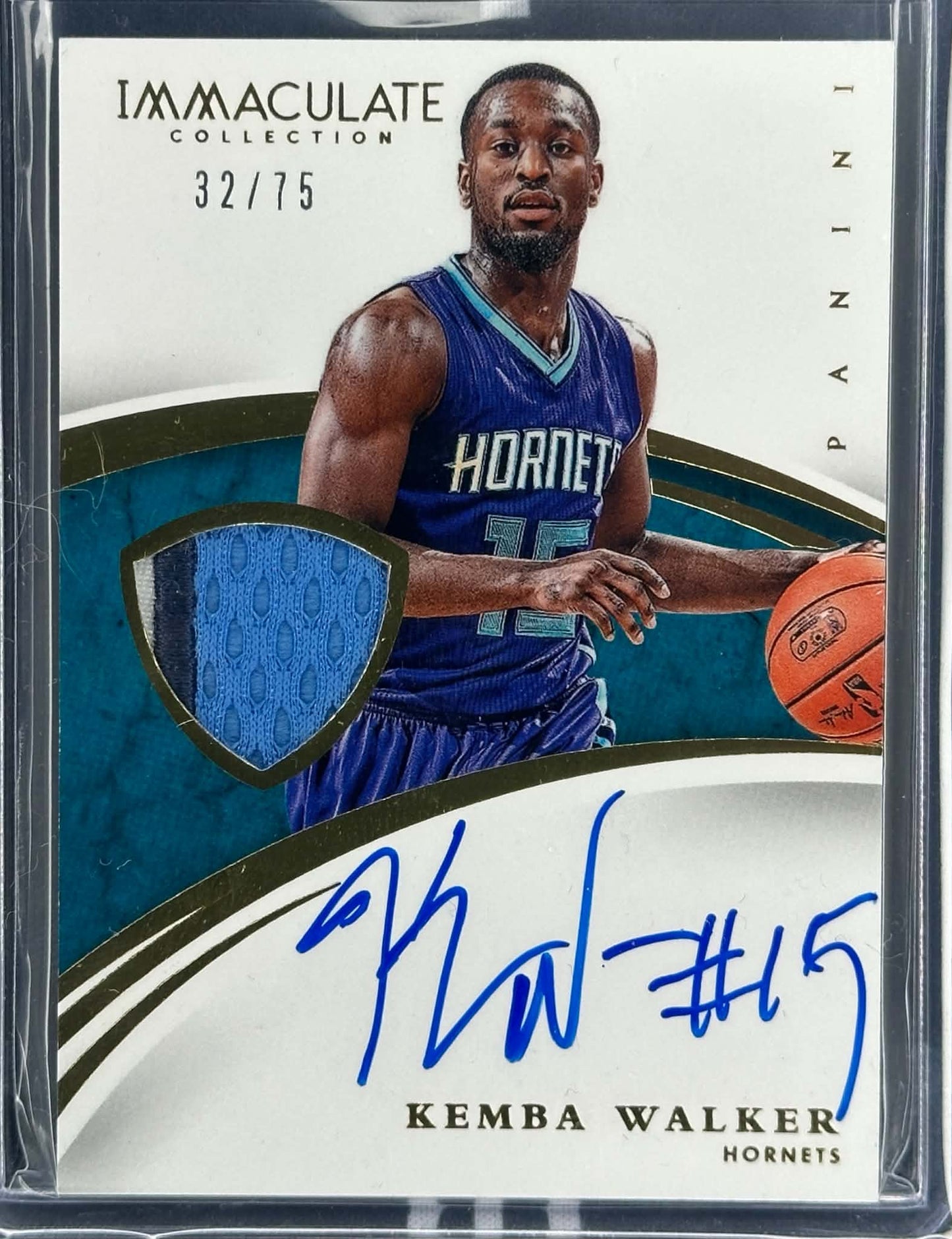 Kemba Walker 2014-15 Panini Immaculate Patches Autographs /75 Charlotte Hornets basketball card